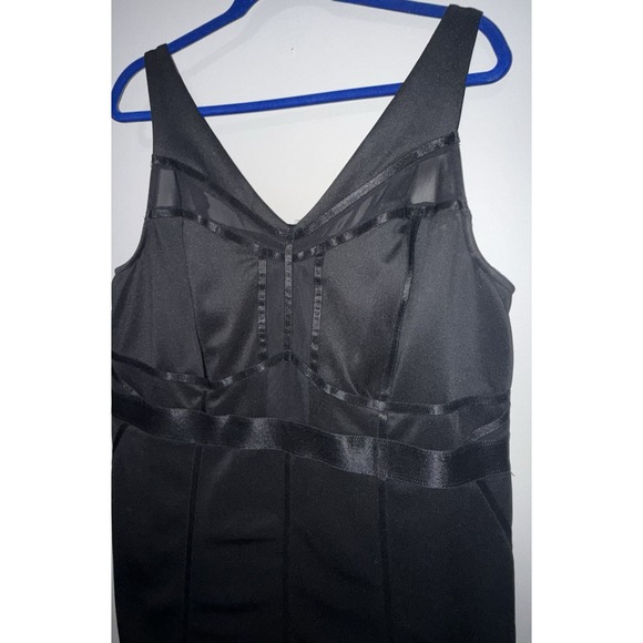 Torrid Black Midi Bodycon Dress Size 2 Scuba Mesh V Neck Stretch Party Dress - Picture 5 of 12